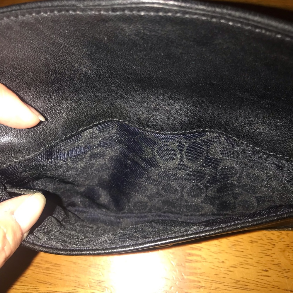 Coach black leather wristlet - Picture 3 of 3